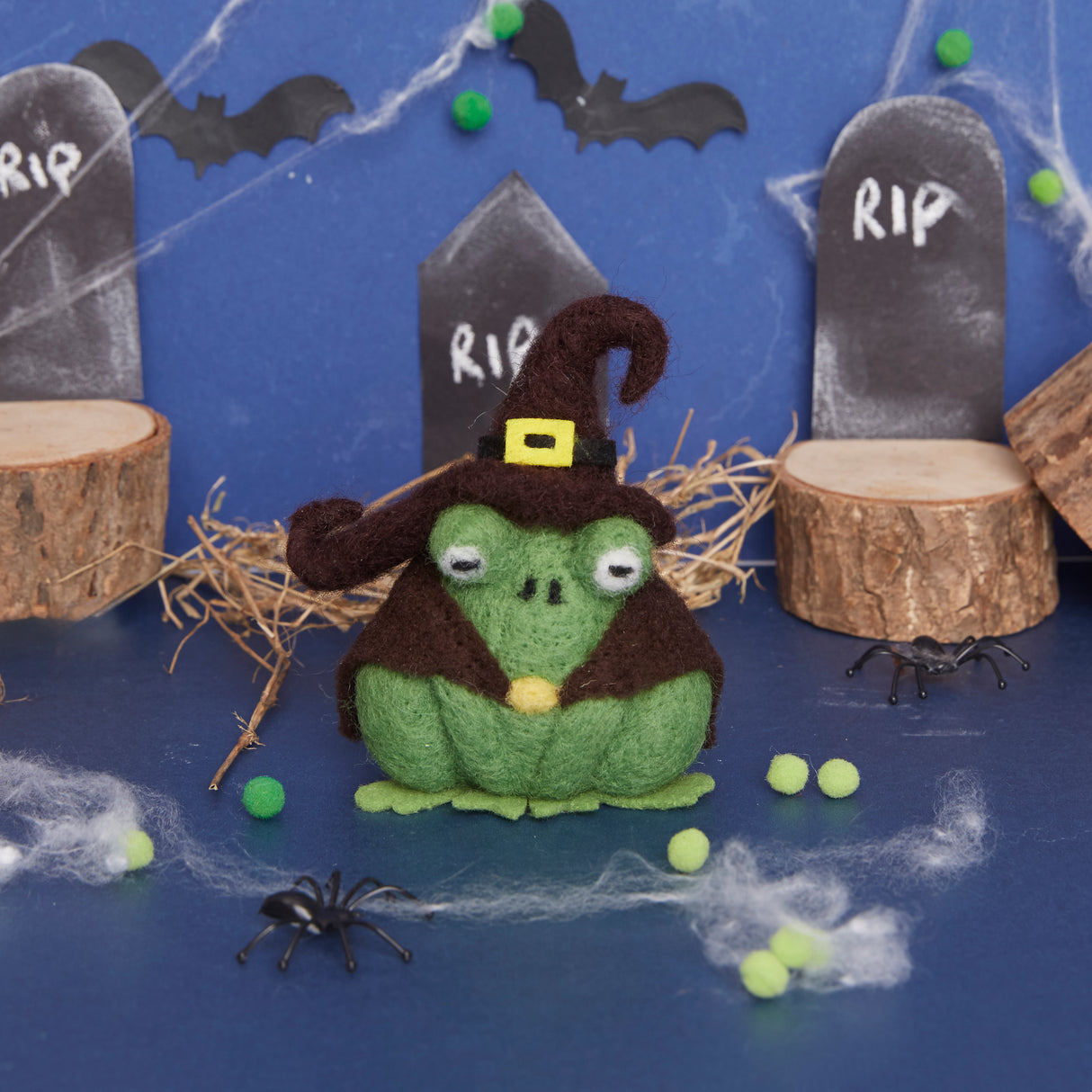 Simply Make Needle Felting Kit - Witch Frog